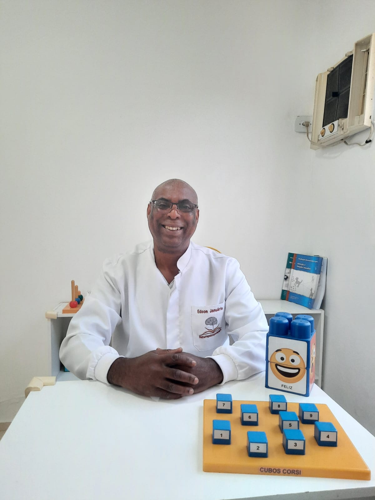 Edson Januário - Neuropsicopedagogo